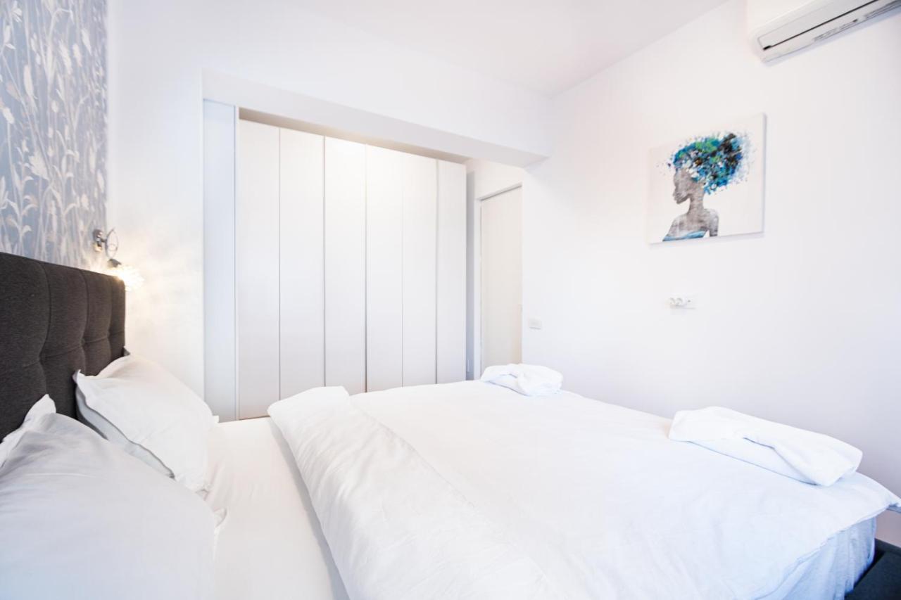 Luxury Pipera Apartment Voluntari Bagian luar foto