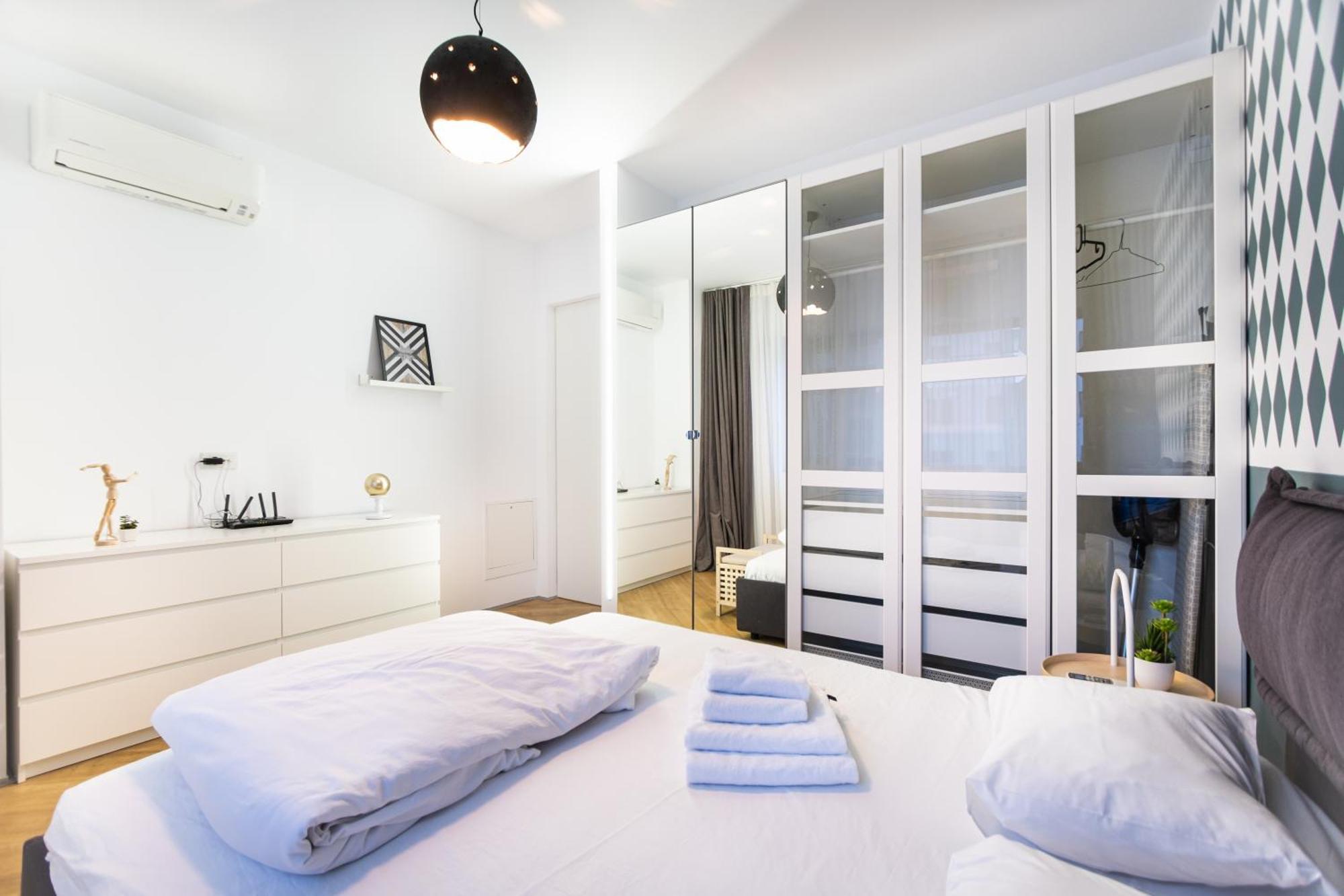 Luxury Pipera Apartment Voluntari Bagian luar foto